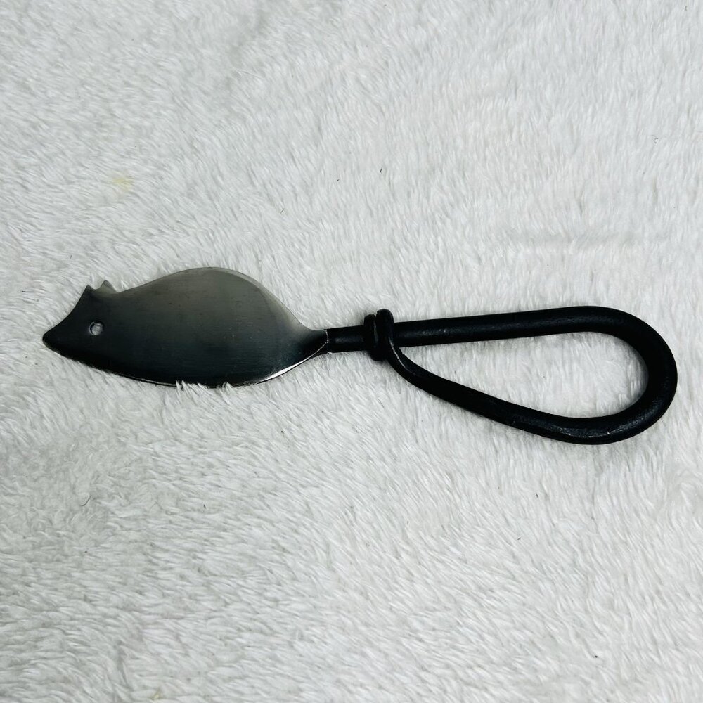New Hampshire Bowl & Board Mouse Shaped Cheese Knife Spreader Cast Iron Handle